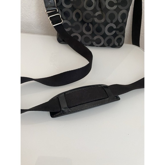 Coach MADISON Black Grey Op Art Stage Coach Crossbody Swingpack 43430 - Picture 13 of 16